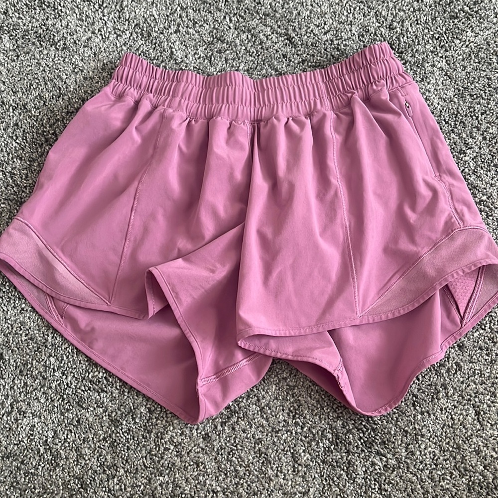 COPY - lululemon Hotty Hot 4” Short